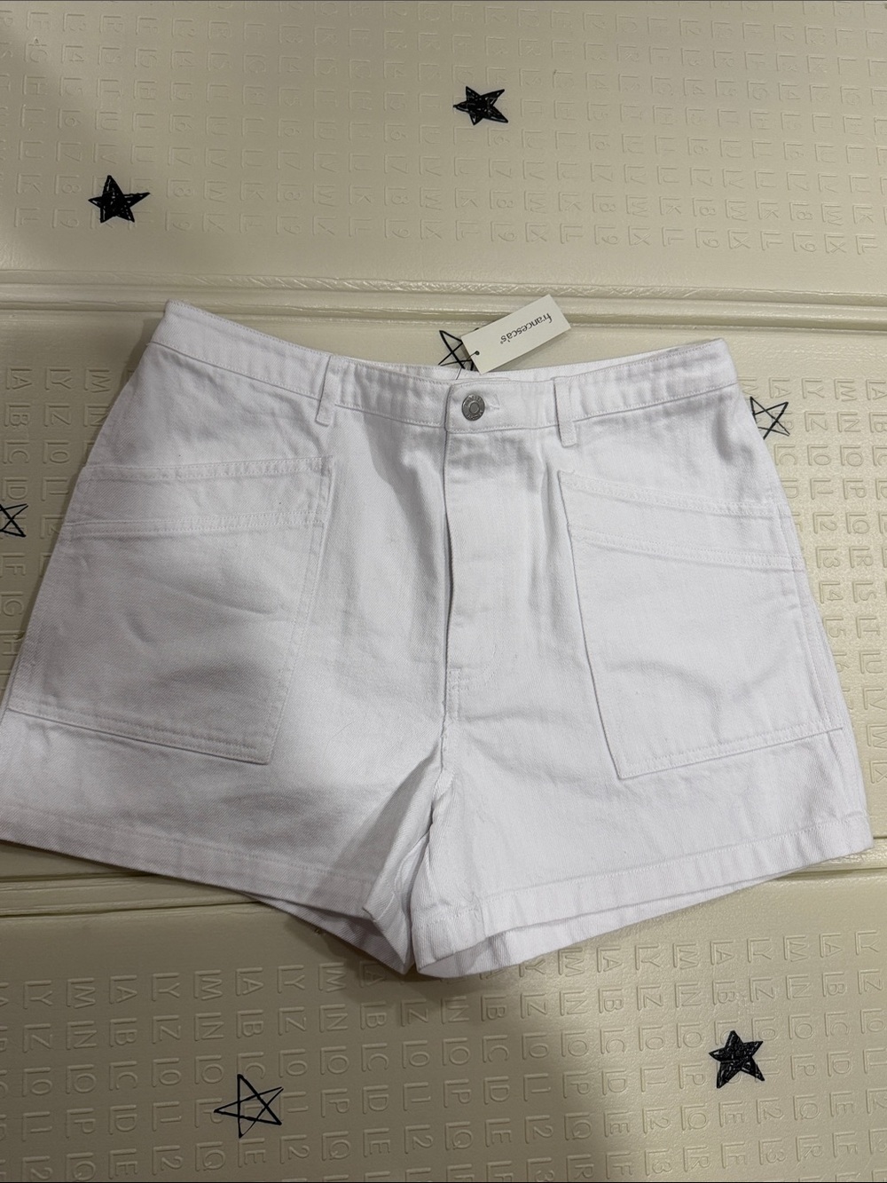 Francesca's Collections White Front-Pocket Denim Shorts